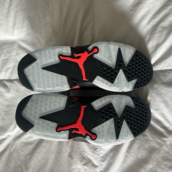 Jordan 6 Retro Black infrared (2019) Size 12 M “DEADSTOCK” - Picture 6 of 10